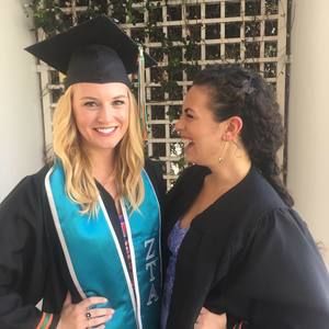 Meet your Posher, Hollis